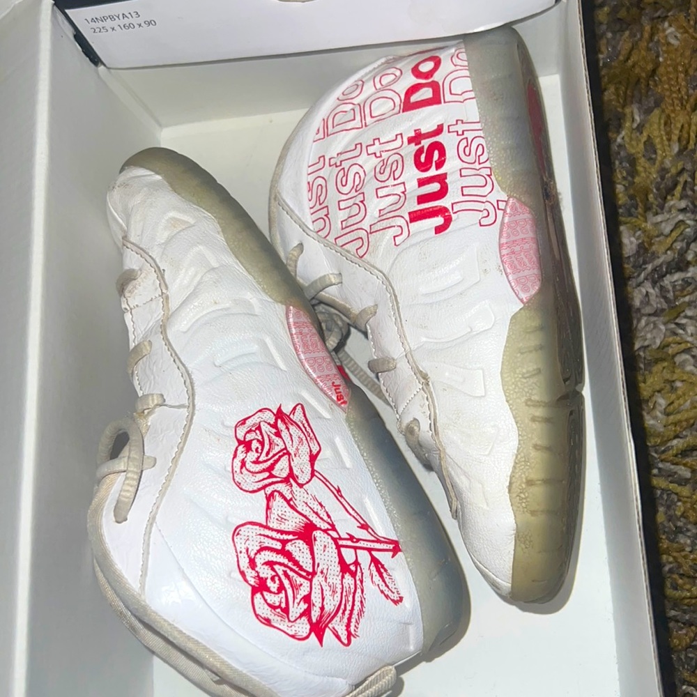 Gently worn white nikes